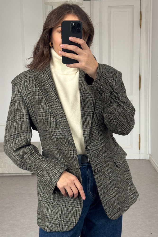 GRAY FITTED BLAZER WITH BLACK CHECKER MODEL No2