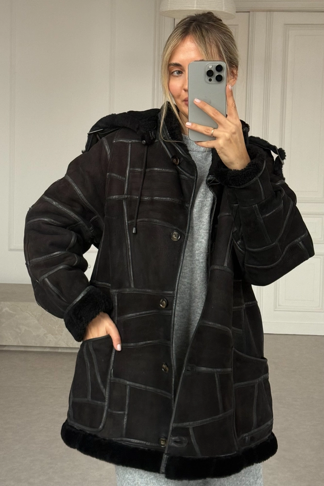 BLACK PATCHWORK NATURAL SHEEPSKIN WITH EPADS