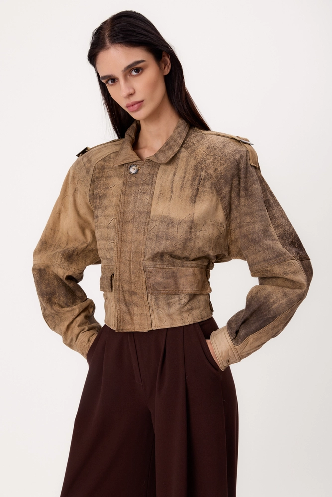 SHORT BEIGE ADJUSTABLE WAIST DIPPED PETITE LEATHER JACKET