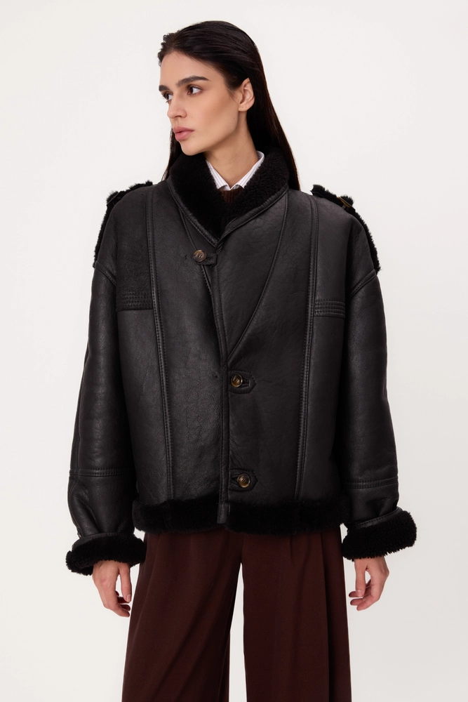 LONG BLACK NATURAL TALL SHEEPSKIN