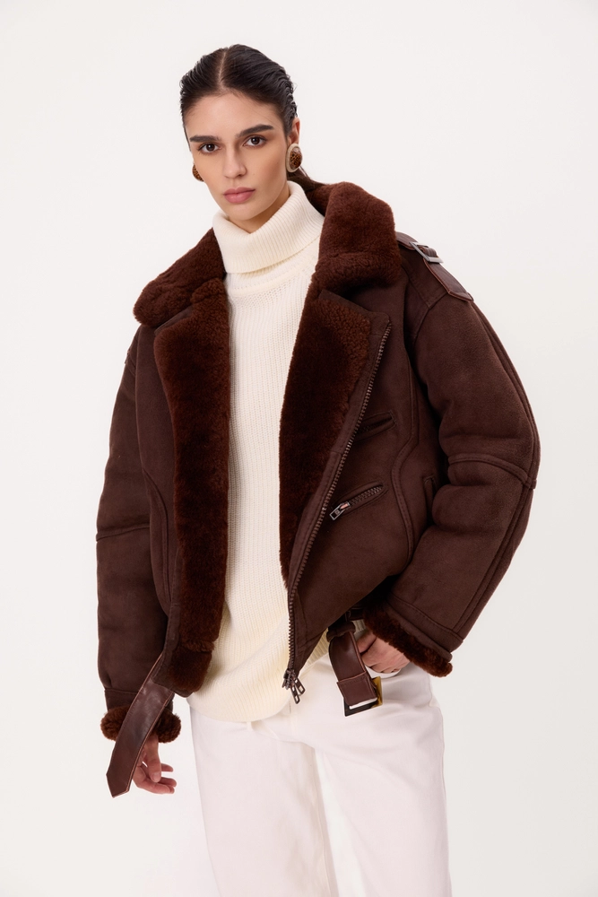 CHOCOLATE NATURAL SHEEPSKIN WITH A BELT