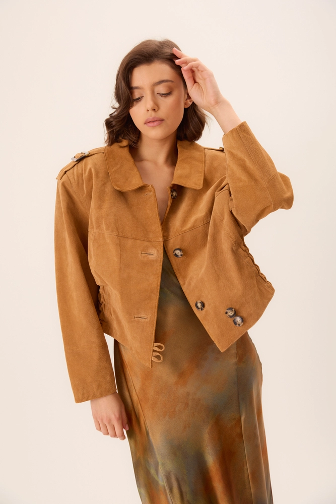 LIGHT BROWN SUEDE FITTED LEATHER JACKET WITH EPADS