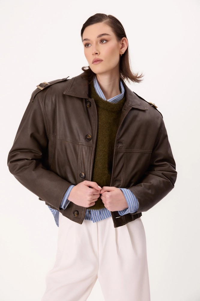 BROWN FITTED LEATHER BOMBER JACKET