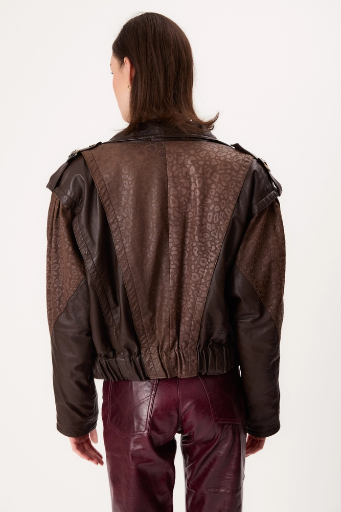 BROWN LEATHER JACKET WITH DECORATIVE TEXTURE