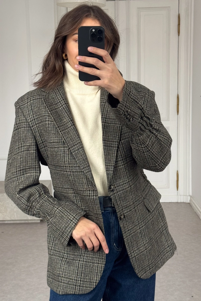 GRAY FITTED BLAZER WITH BLACK CHECKER MODEL No2