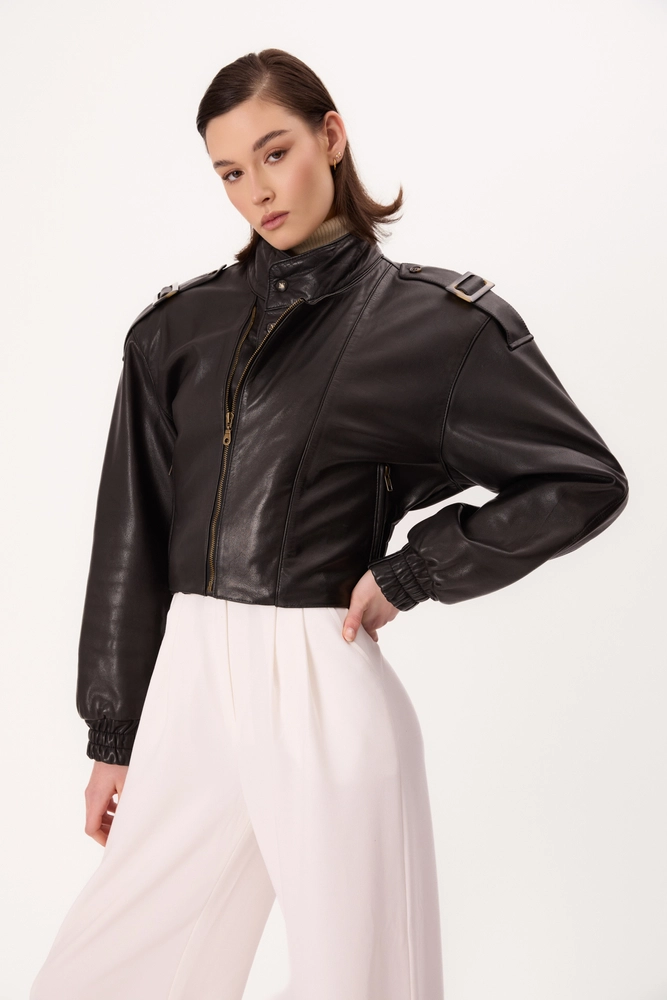 BLACK LEATHER BOMBER JACKET