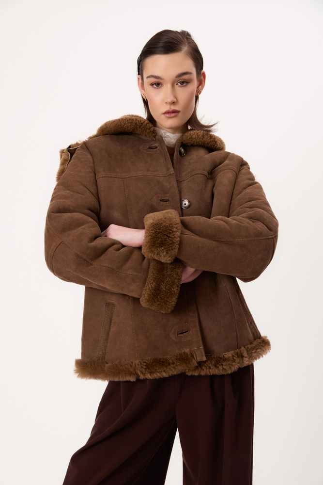 BROWN NATURAL SHEEPSKIN WITH EDGE