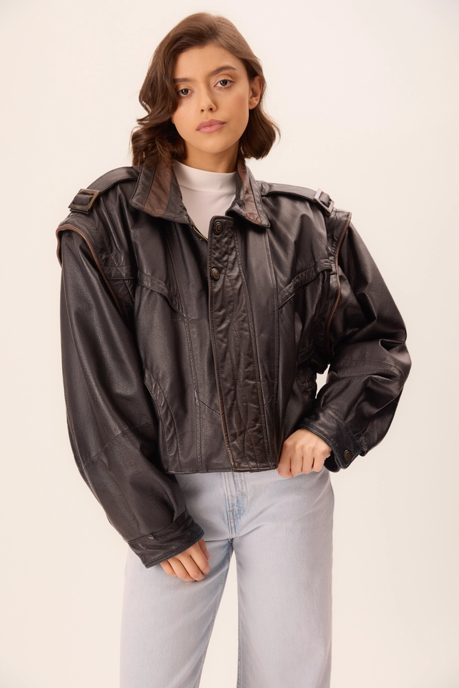 BLACK FITTED LEATHER JACKET WITH EPADS