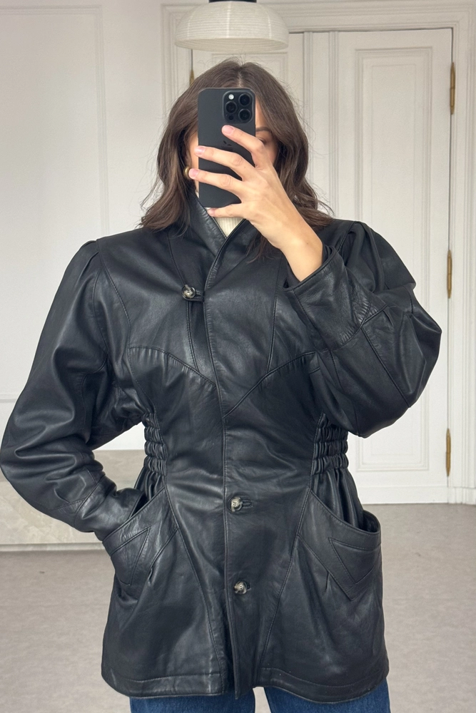 LONG FITTED DRESS-CUT LEATHER JACKET