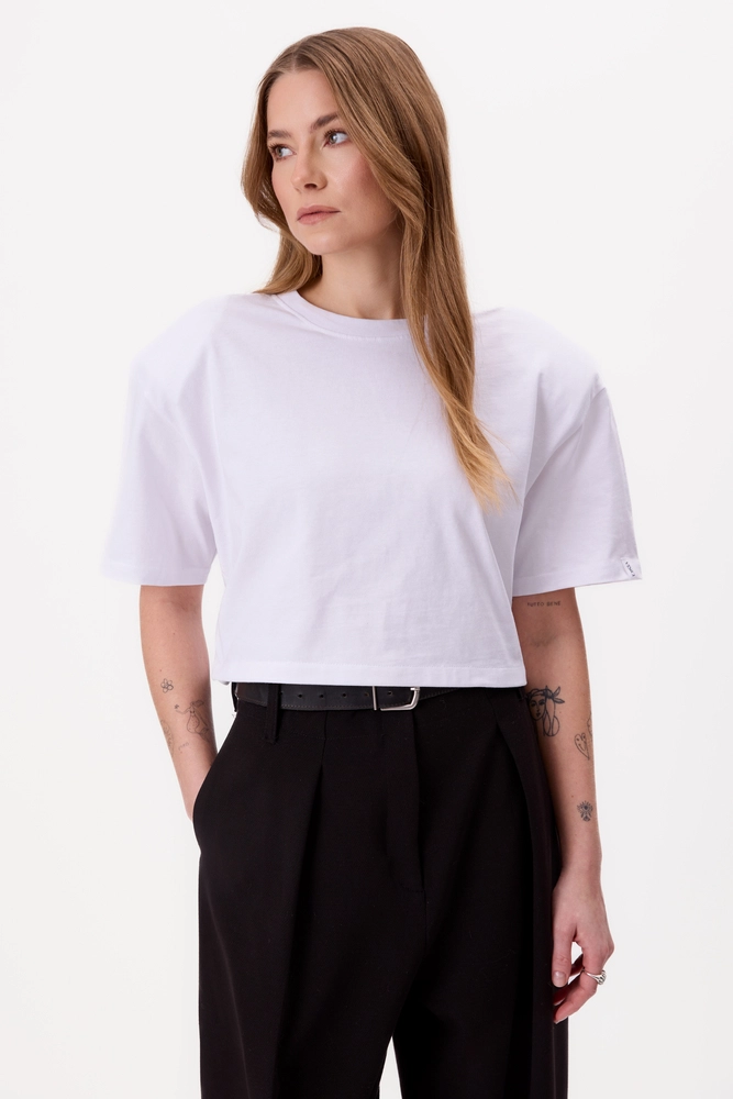 WHITE COTTON T-SHIRT WITH STRONG SHOULDER AND ADJUSTABLE WAIST