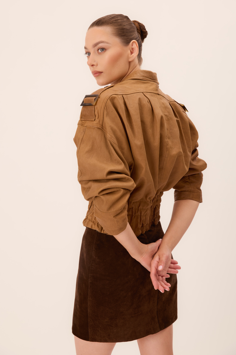 CARAMEL LEATHER FITTED JACKET WITH DECORATIVE EPAQUES