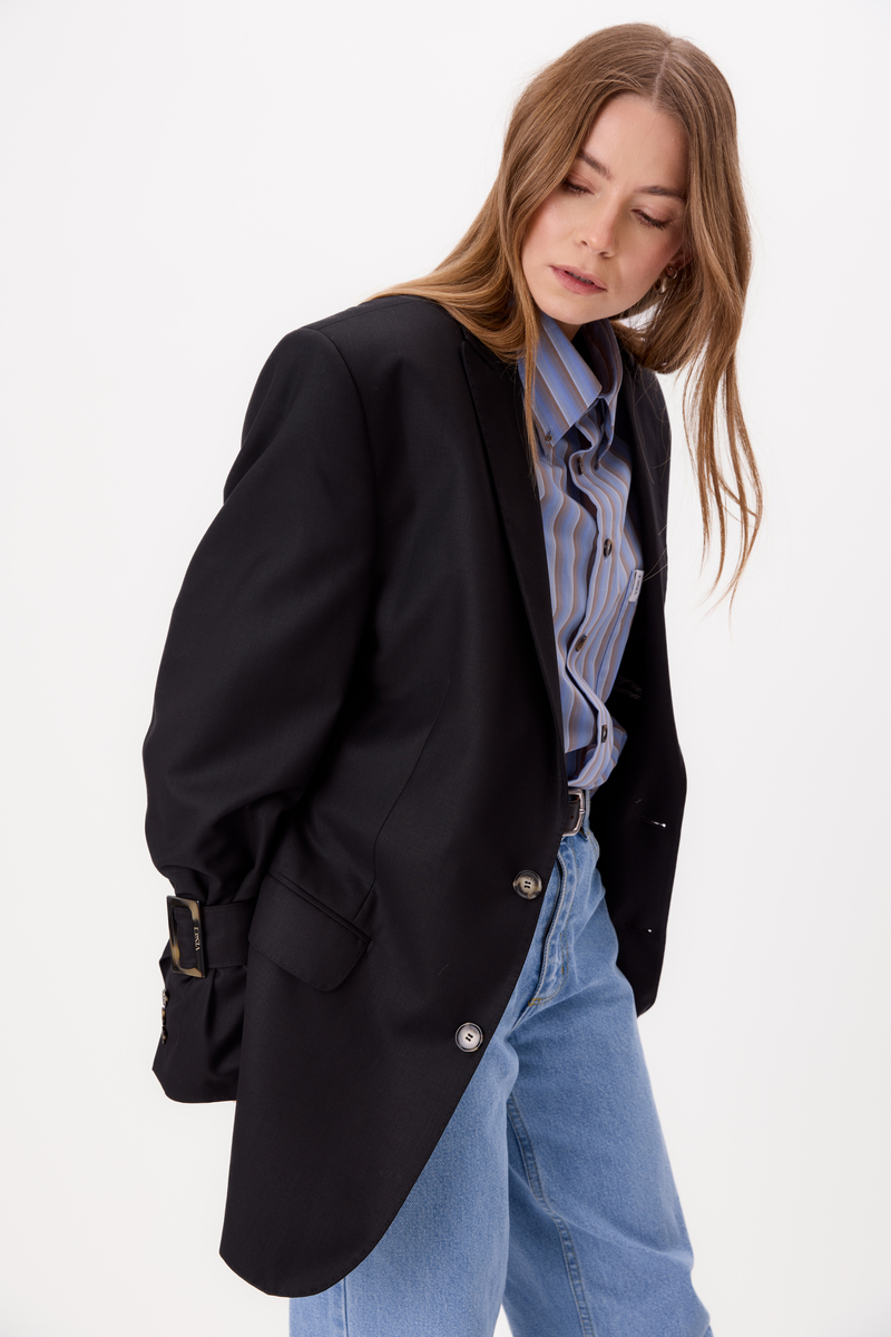 BLACK SLIM FIT BLAZER WITH BUCKLES MODEL No6