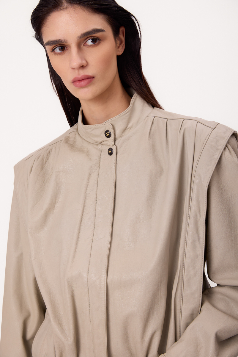 LIGHT TALL LEATHER JACKET WITH HIGH COLLAR