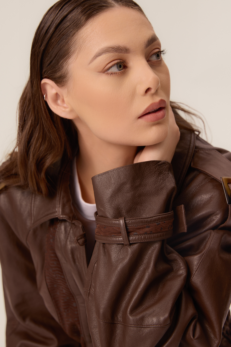 BROWN FITTED LEATHER JACKET WITH EPADS AND DECORATIVE INSERTS