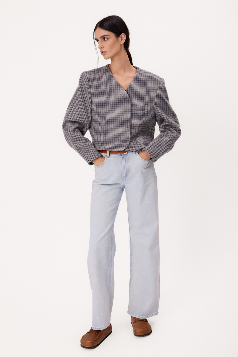 SHORT STRAIGHT GRAY PETITE JACKET WITH NAVY BLUE CHECK MODEL No9