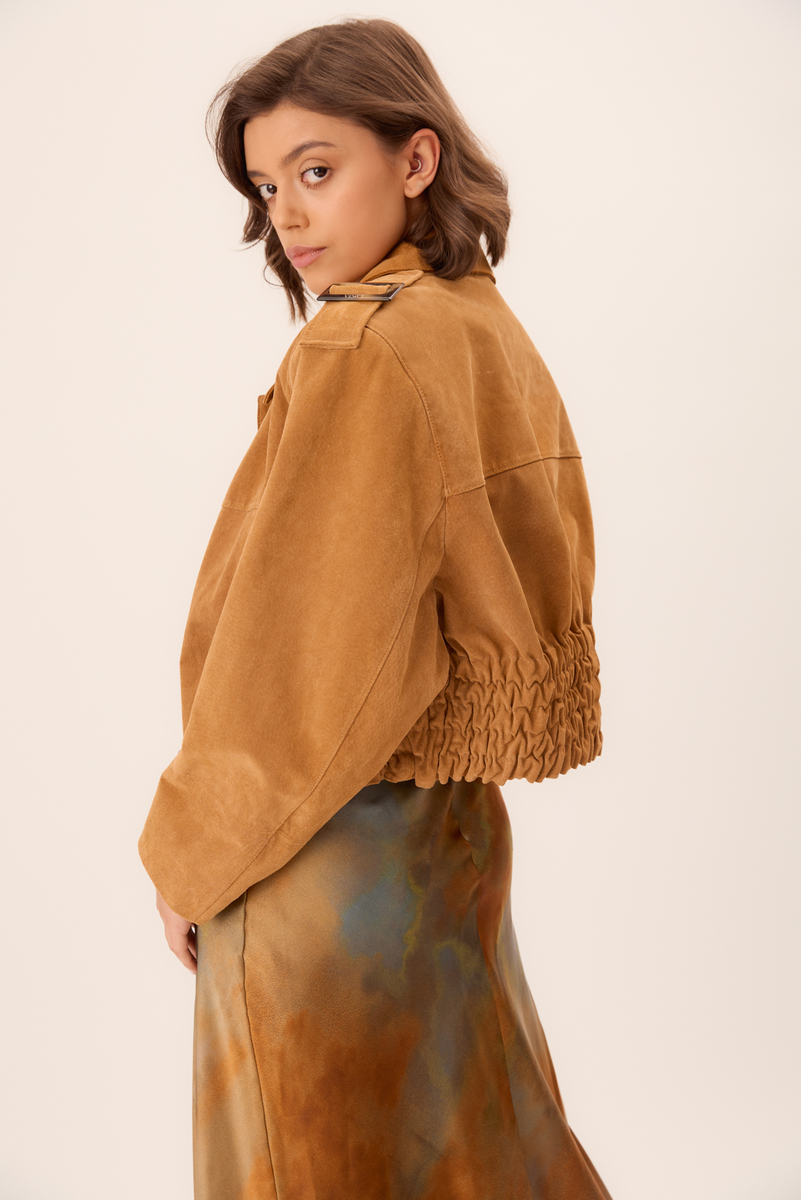 LIGHT BROWN SUEDE FITTED LEATHER JACKET WITH EPADS