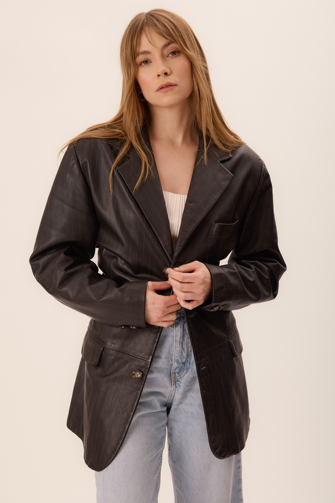 LONG BLACK FITTED STRIPED LEATHER JACKET