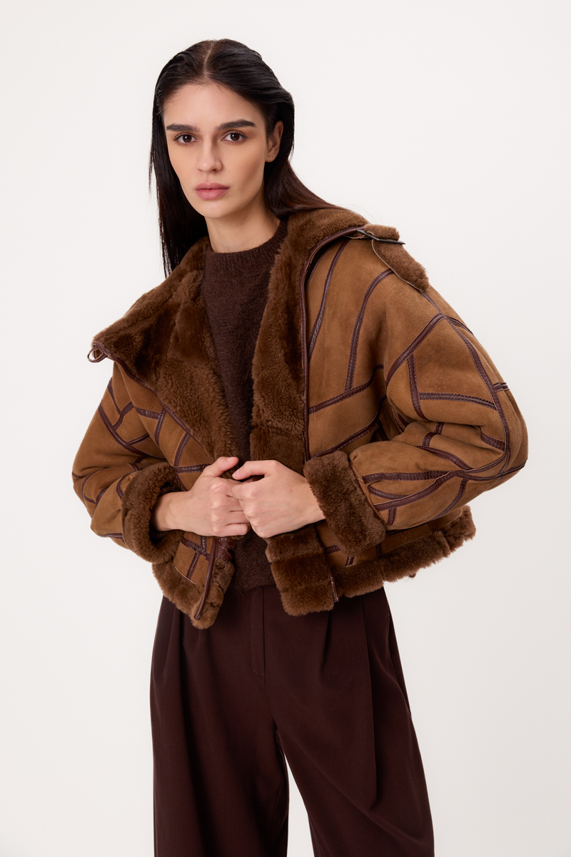 SHORT CARAMEL PATCHWORK NATURAL SHEEPSKIN