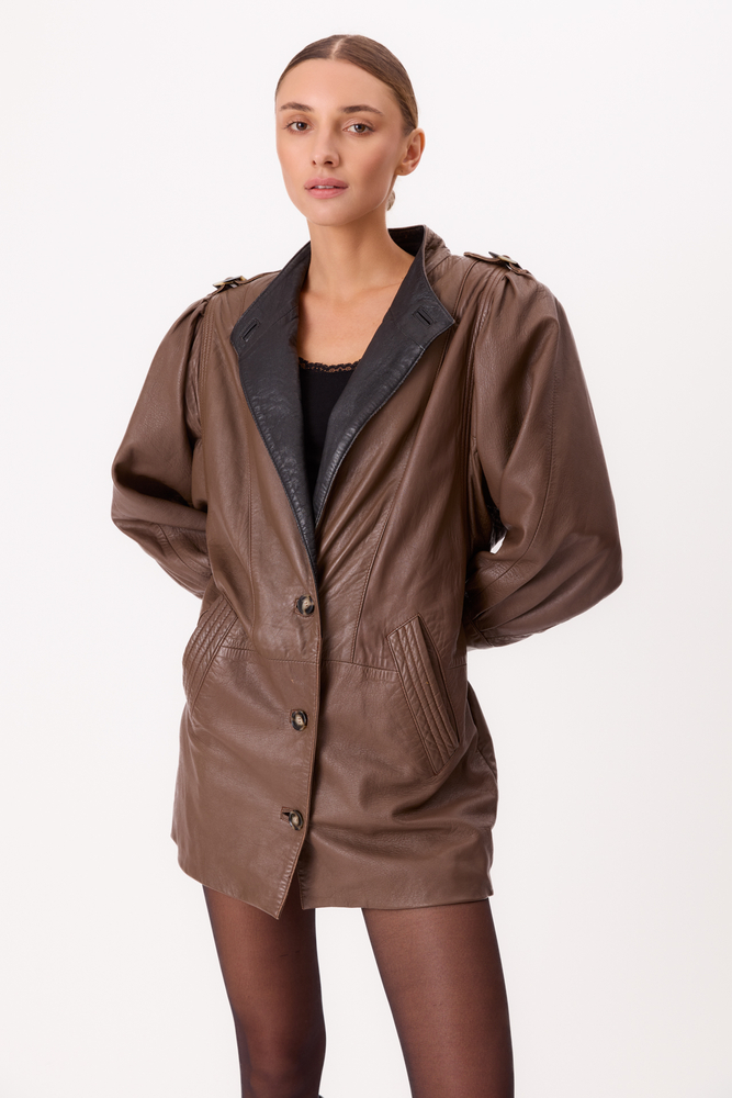 LONG LIGHT BROWN FITTED DRESS-CUT LEATHER JACKET