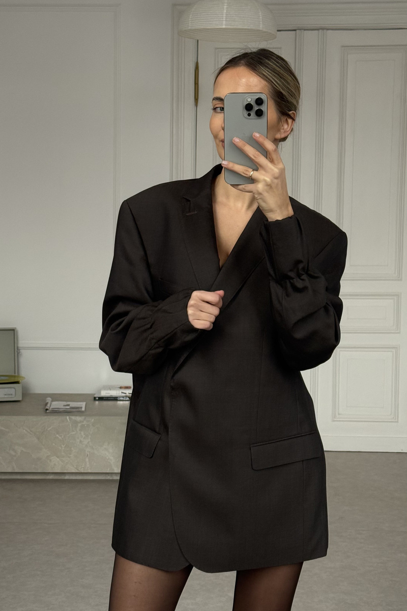 LONG DARK BROWN JACKET MODEL No8