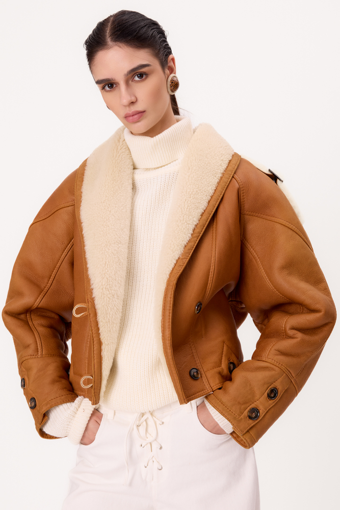 RED NATURAL SHEEPSKIN COAT WITH WHITE FUR, ADJUSTABLE AT THE WAIST
