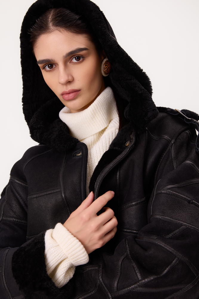 LONG BLACK NATURAL REGULAR SHEEPSKIN