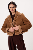 SHORT CARAMEL NATURAL SHEEPSKIN COAT WITH LIGHT FUR