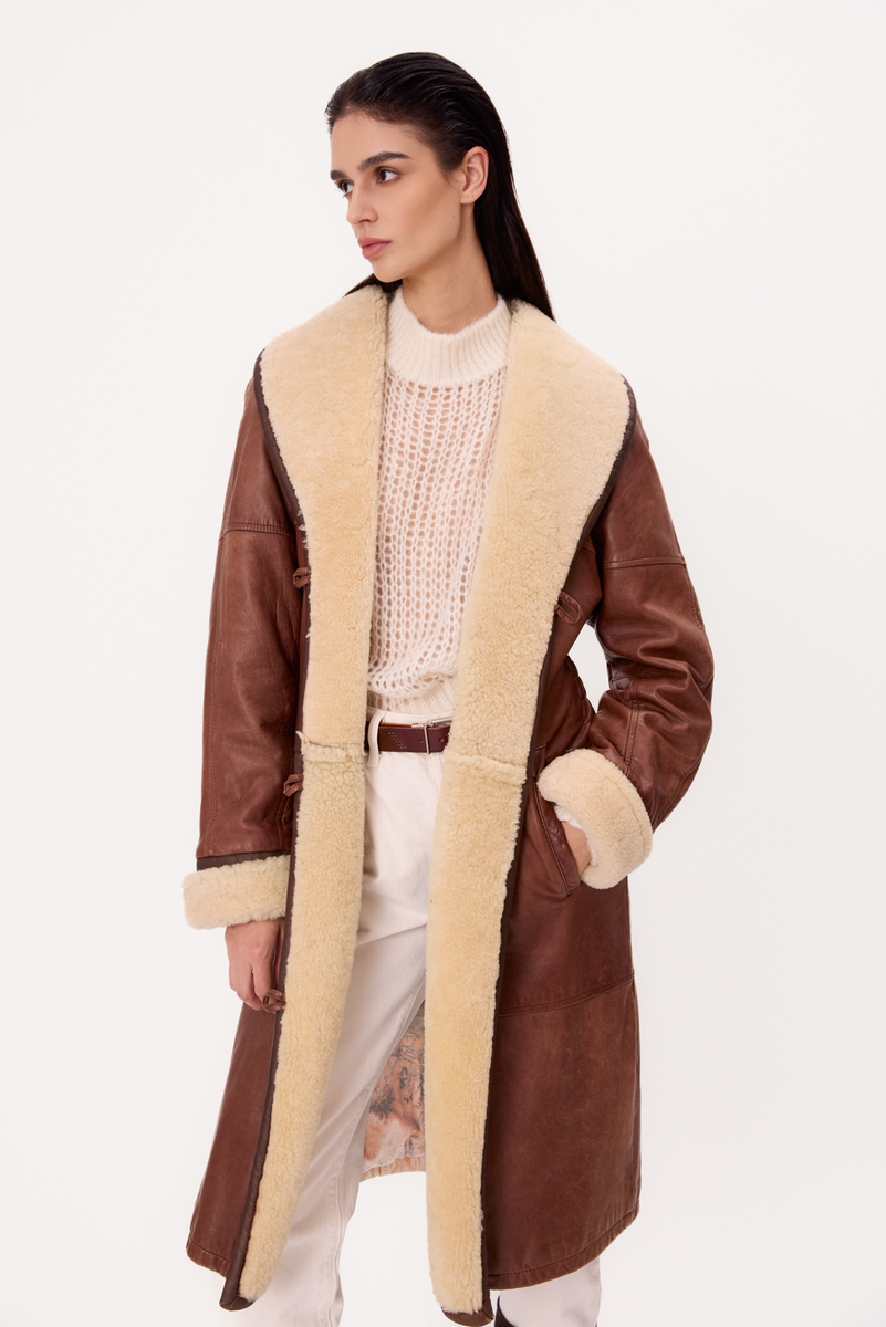 LONG BROWN ADJUSTABLE WAIST SHELLCOAT WITH WHITE FUR