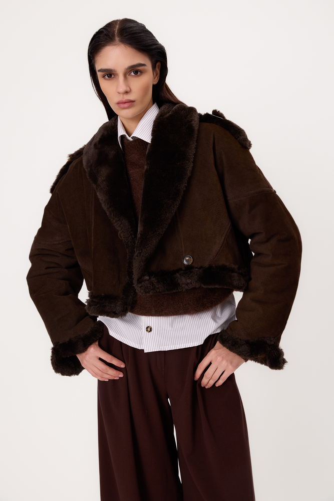 SHORT CHOCOLATE NATURAL SHEEPSKIN