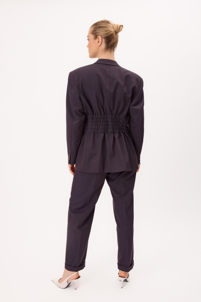 TWO-PIECE PLUMP COLOR SUIT - DOUBLE-BREASTED JACKET AND SUIT TROUSERS