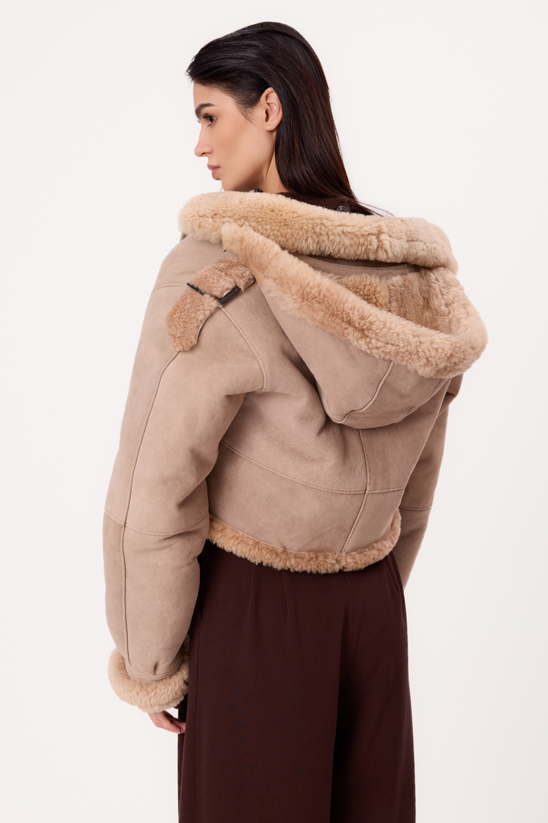 SHORT BEIGE NATURAL SHEEPSKIN COAT WITH HOOD