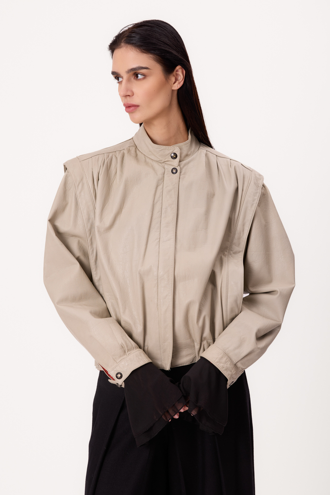 LIGHT TALL LEATHER JACKET WITH HIGH COLLAR