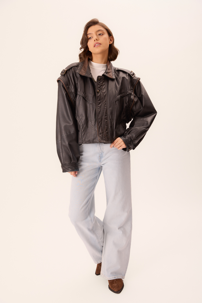 BLACK FITTED LEATHER JACKET WITH EPADS