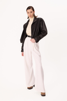 CZARNA SKÓRZANA RAMONESKA Z OZDOBNYMI TŁOCZENIAMI