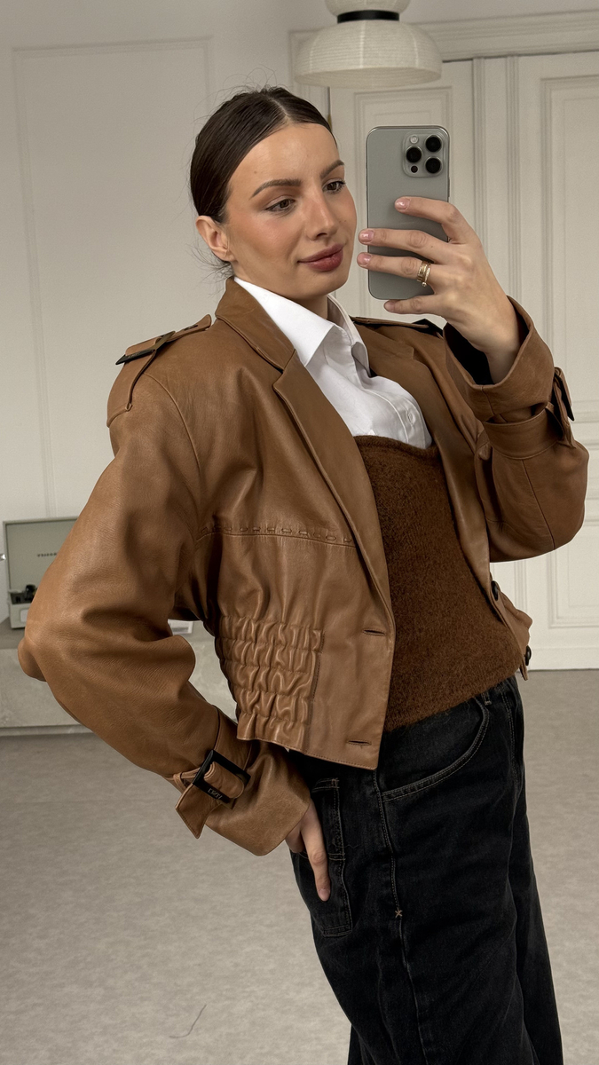 CAMEL LEATHER JACKET WITH DECORATIVE STITCHING