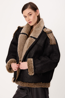 CZARNY KOŻUCH NATURALNY Z JASNYM FUTERKIEM