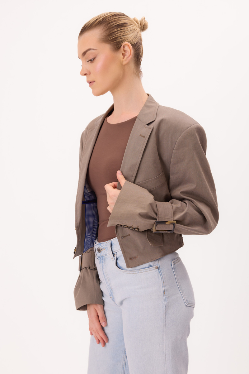BEIGE FITTED JACKET No5 WITH STRONG SHOULDER AND ADJUSTABLE WAIST