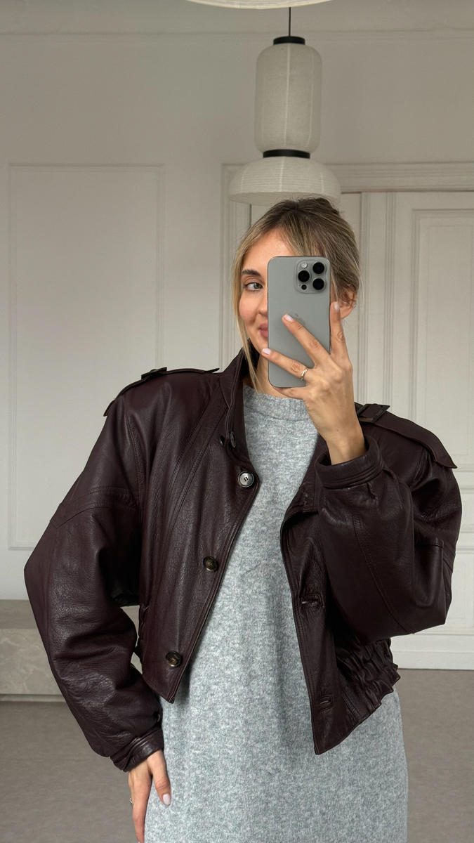 SHORT BROWN FITTED LEATHER JACKET