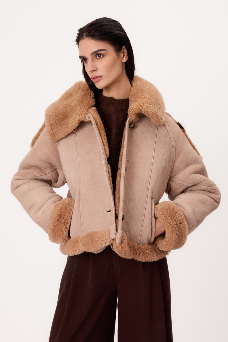 SHORT BEIGE NATURAL SHEEPSKIN COAT WITH HOOD