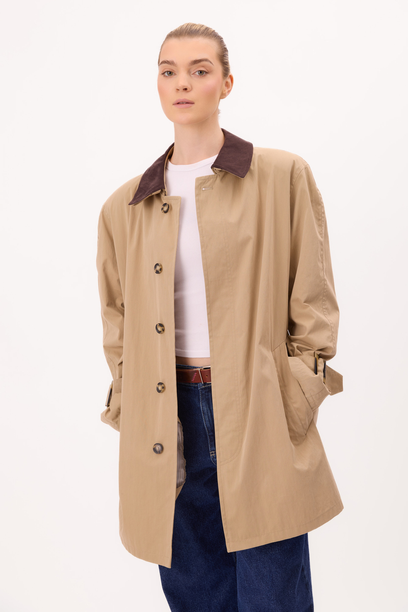 SHORT BEIGE TRENCH COAT WITH ADJUSTABLE WAIST