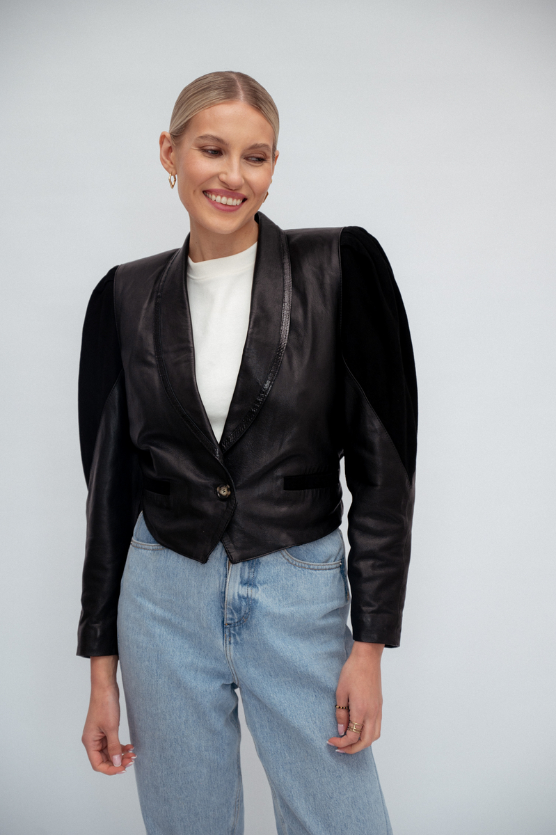 BLACK LEATHER JACKET WITH VELOR STITCHING