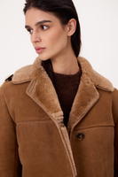 SHORT CARAMEL NATURAL SHEEPSKIN COAT WITH LIGHT FUR