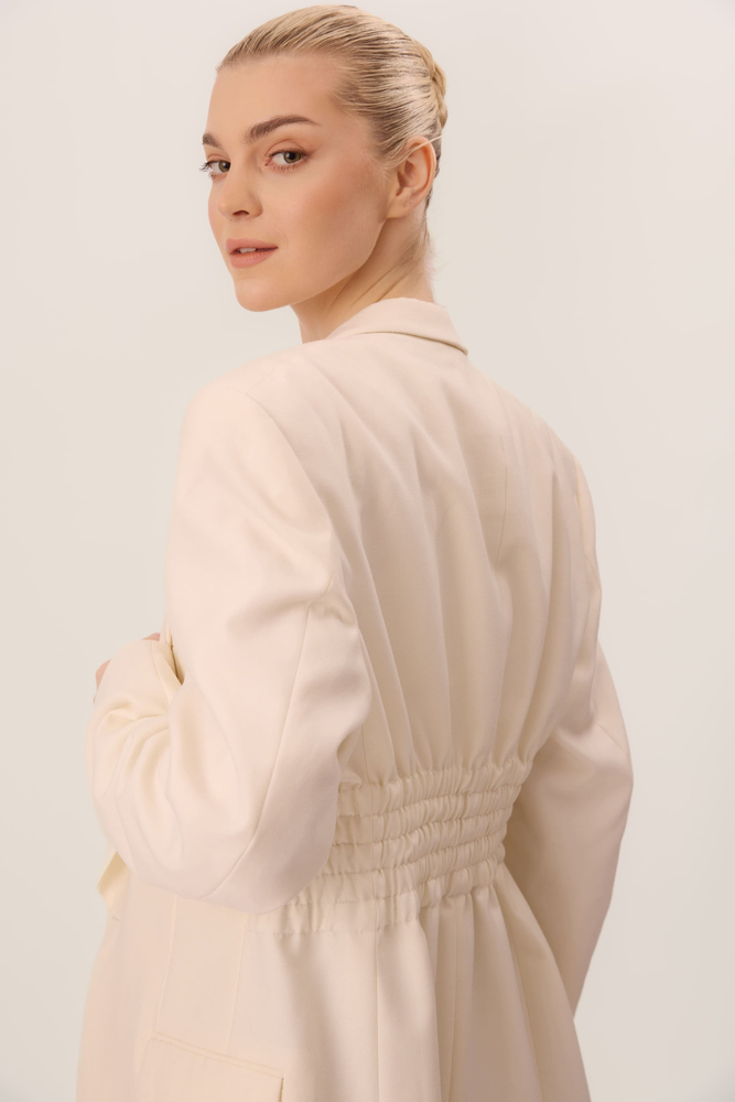 TALIOWANA BIAŁA MARYNARKA MODEL No4