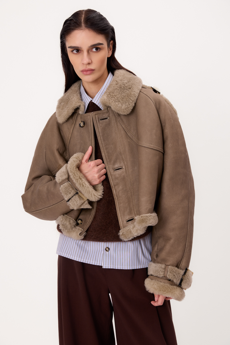 DARK BEIGE NATURAL SHEEPSKIN