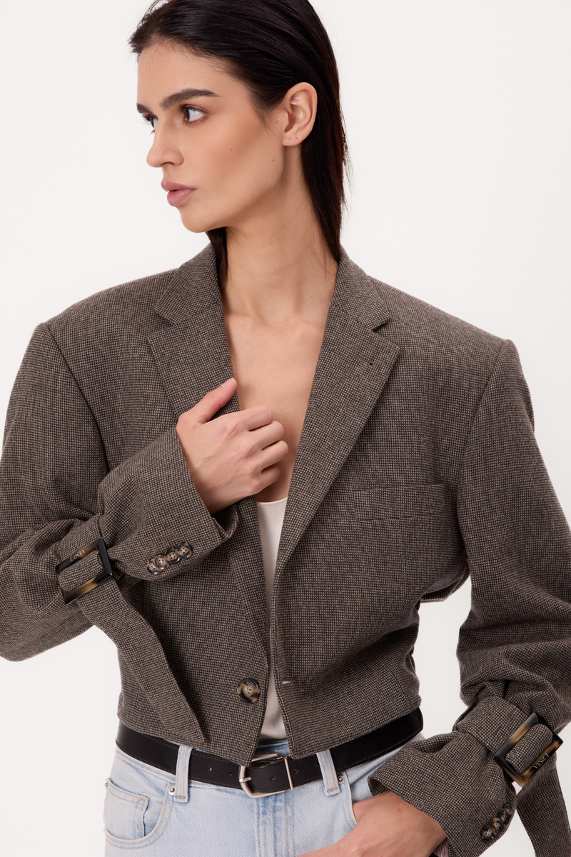 BEŻOWA TALIOWANA MARYNARKA PETITE  Z KLAMRAMI MODEL No5
