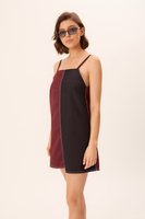 BLACK BURGUNDY SHORT STRAIGHT CUT TWO-COLOR DRESS