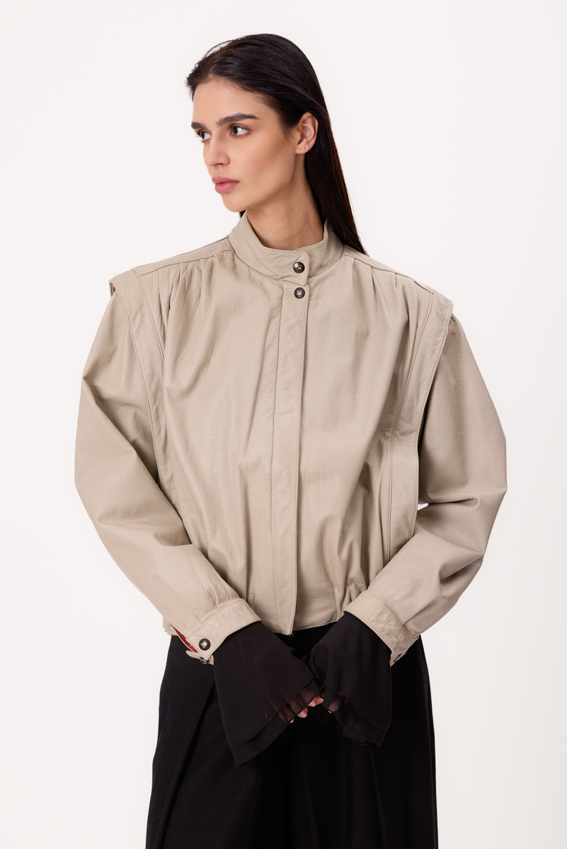 LIGHT TALL LEATHER JACKET WITH HIGH COLLAR