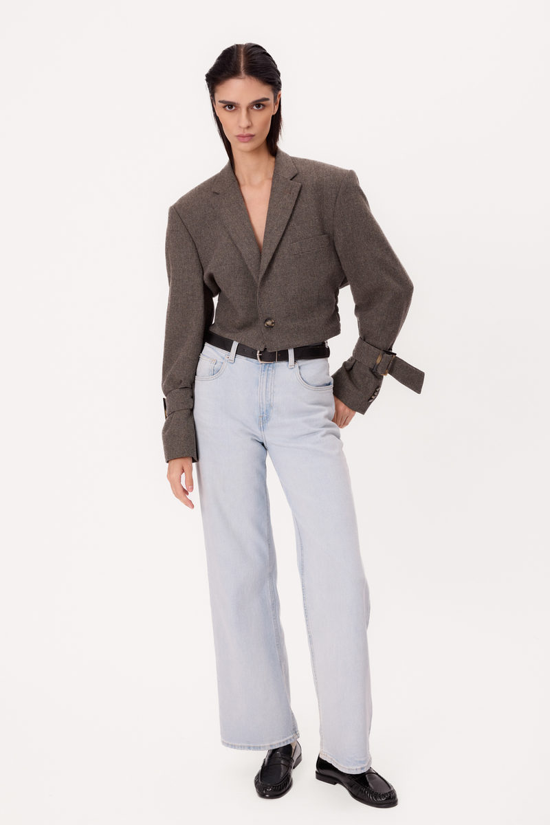 BEIGE PETITE  FITTED JACKET WITH BUCKLES MODEL No5