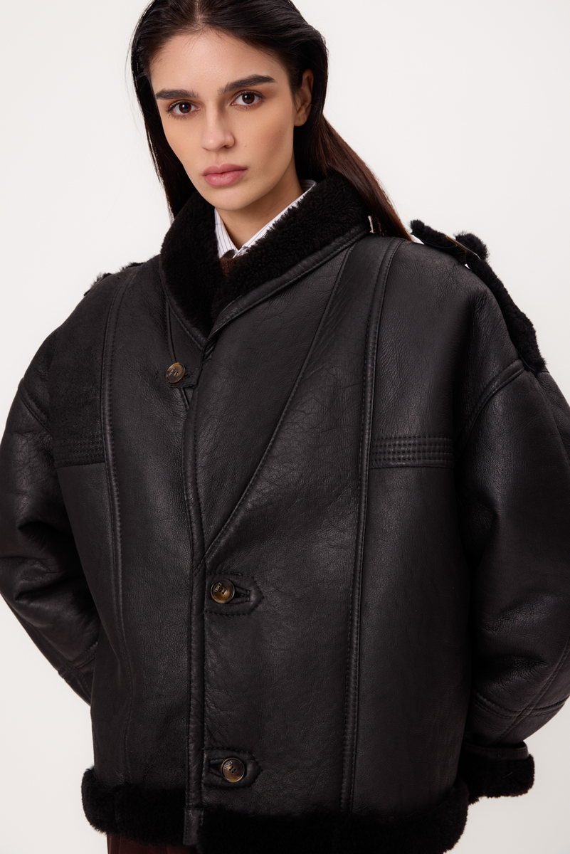 LONG BLACK NATURAL TALL SHEEPSKIN