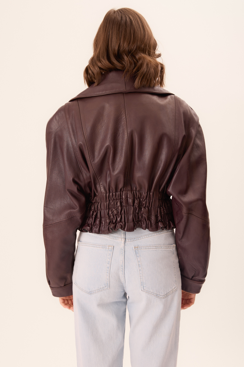 BURGUNDY FITTED LEATHER JACKET